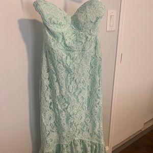 Strapless, mermaid style dress. One worn once!
